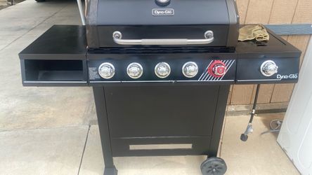 Se vende asador de 5 botones