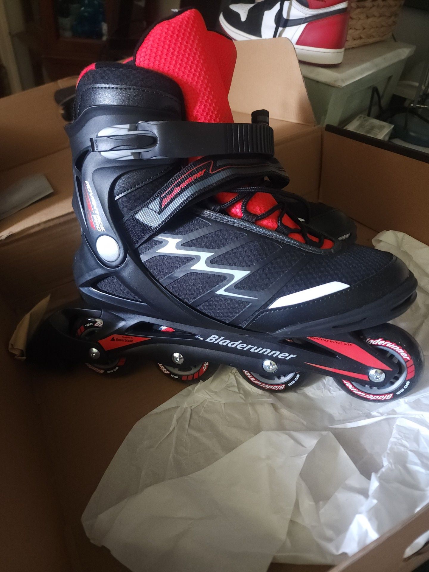 men's rollerblades size 10 new in box