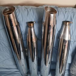 Harley-Davidson motorcycle exhaust slip-on mufflers/OEM Harley-Davidson engine guard/Handlebars