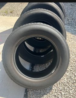 (704) 4 USED Nitto 420 275/60/20 tires