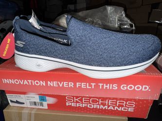 Sketchers Size 10 Women's Ladies Walking Shoes Slip on