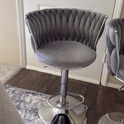 2 Bar Chairs 