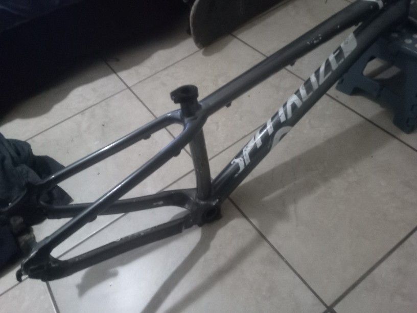 27" Inch Specialized Stunt Jumper Frame