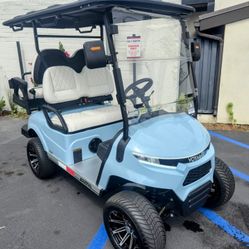 2025 Voyager Patriot 4-Passenger Non-Lifted 72-Volt Street Legal LSV Golf Cart