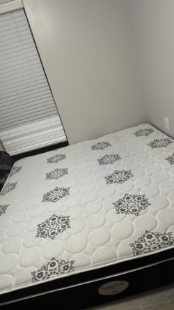 MATTRESS KING
