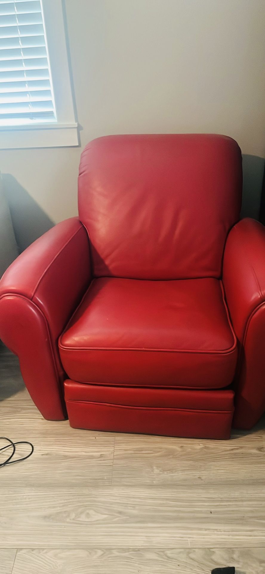 Beautiful Red Leather Recliner