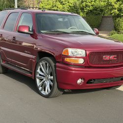 2005 GMC YUKON DENALI 