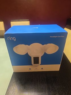 RING FLOODLIGHT cam plus white sealed 2026 model