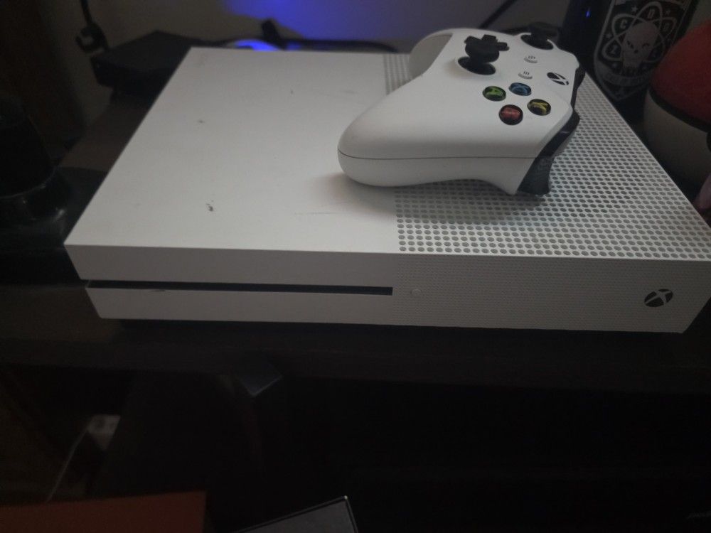 Xbox One S
