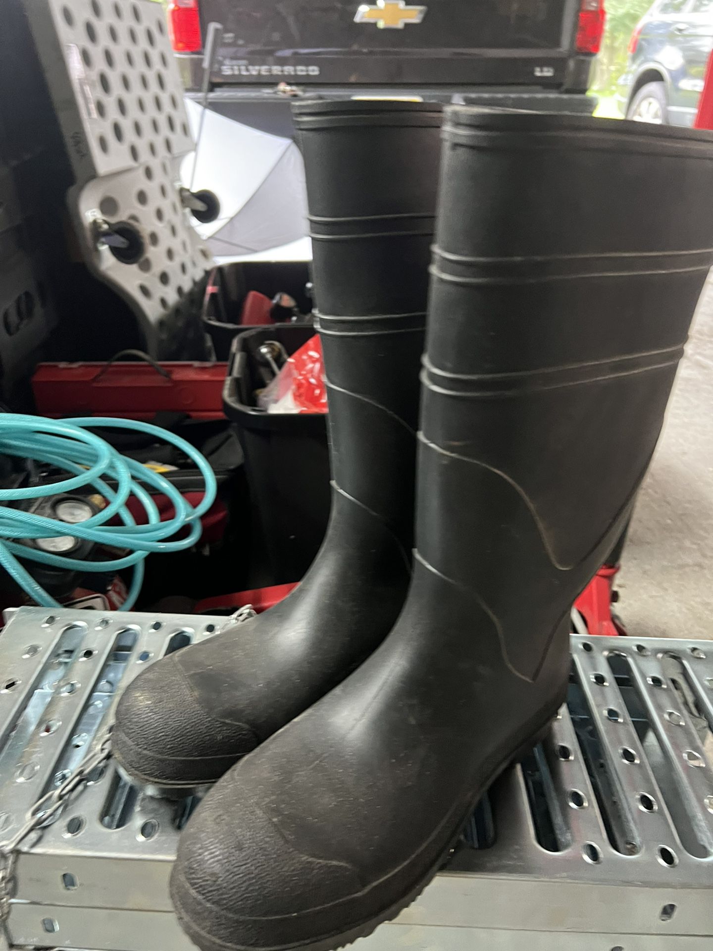Size 11 Rubber Boots