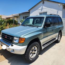 1998 Mitsubishi Montero