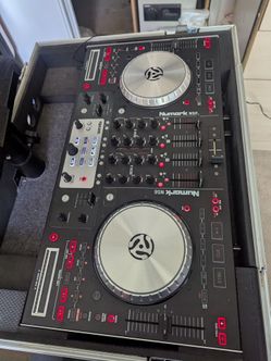 Numark  NS6