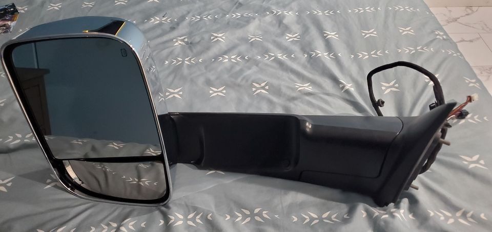 MOPAR - TRAILER  TOW MIRROR - LEFT SIDE - RAM 2500 (2015 - 2018)