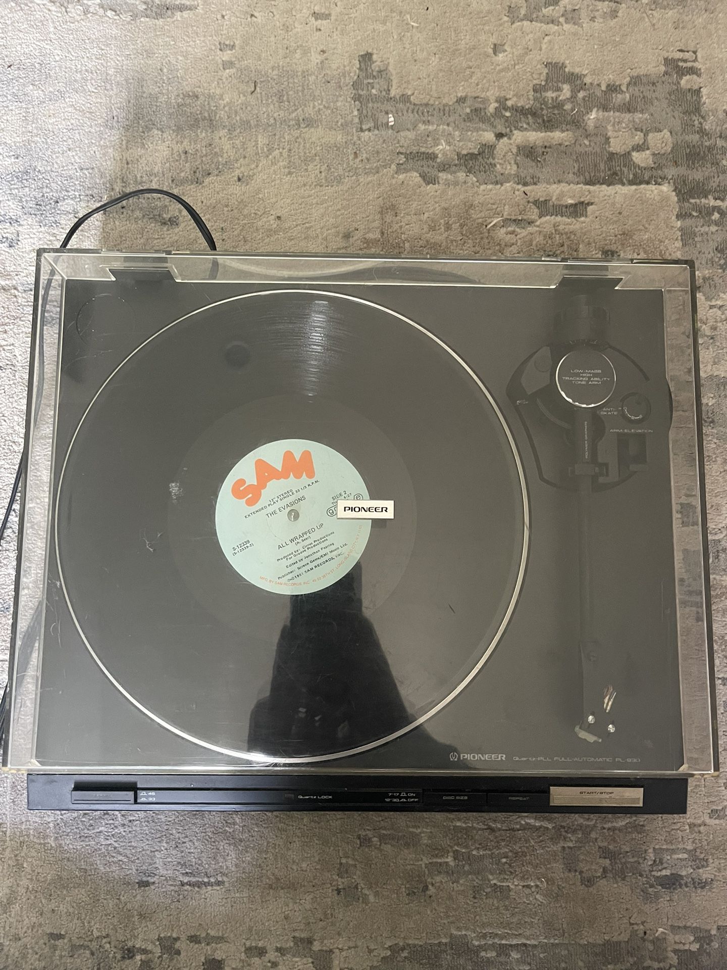 Pioneer PL-930 Vinyl Record Player