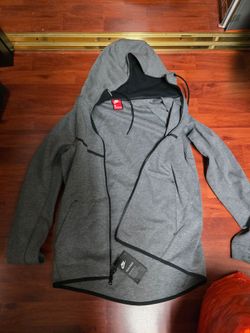 Nike tech hoody medium