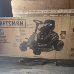 New Craftsman E150 Lawn Tractor