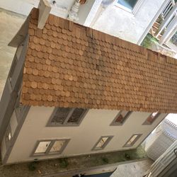 Vintage XL dollhouse 