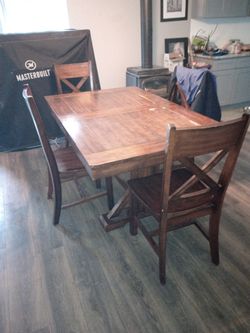 Dinning Table