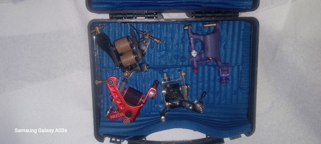 4  Tattoo Guns.  Make Me An Offer 