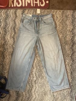 Light Wash Jeans