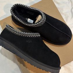 Black UGG Tasman slippers #UGG #Tasman Brand new Size uk 7 Excellent condition Comes with original packaging Same day delivery available 🚚 Receipts a