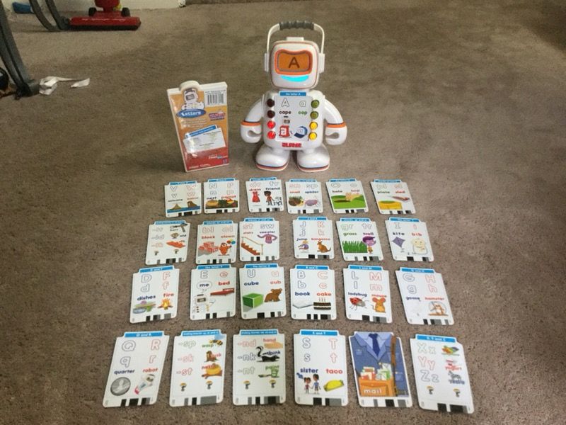 Playskool Alphie (Robot sings and play music 🎶