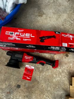 Milwaukee M18 FUEL 15mm Random Orbital Polisher 250$ firm no Ofers
