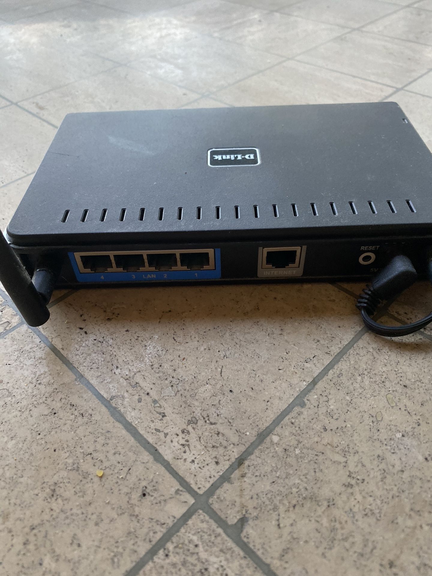 D-LINK WIRELESS ROUTER DIR615