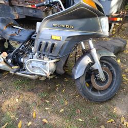 94 Honda GOLD WING Parts Bike