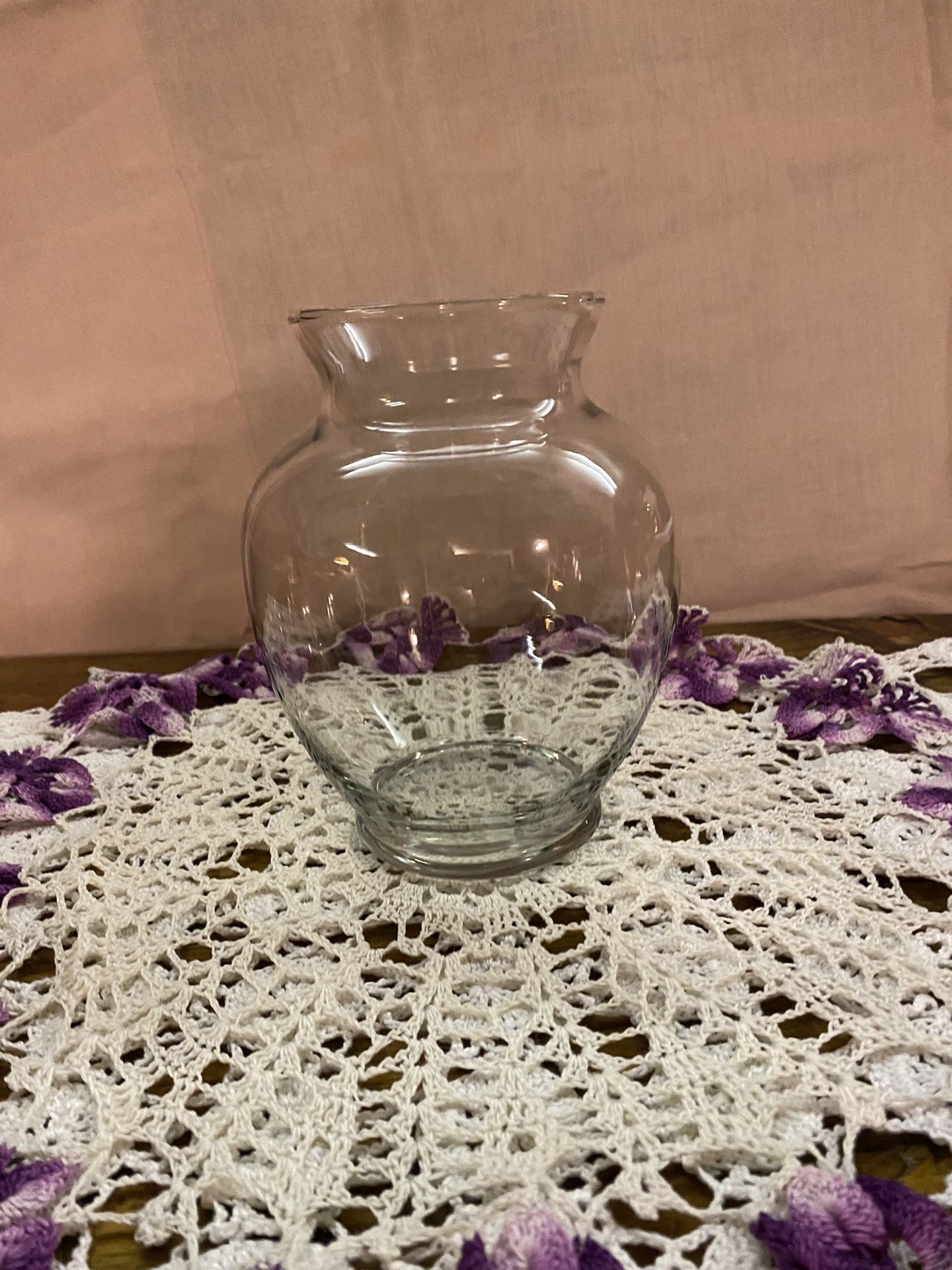 CLEAR GLASS VASE ROUND BUBBLE STYLE