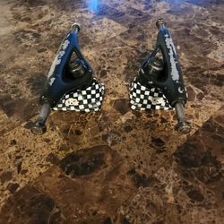 Vintage Grind Kings Skateboard Trucks - Checkered