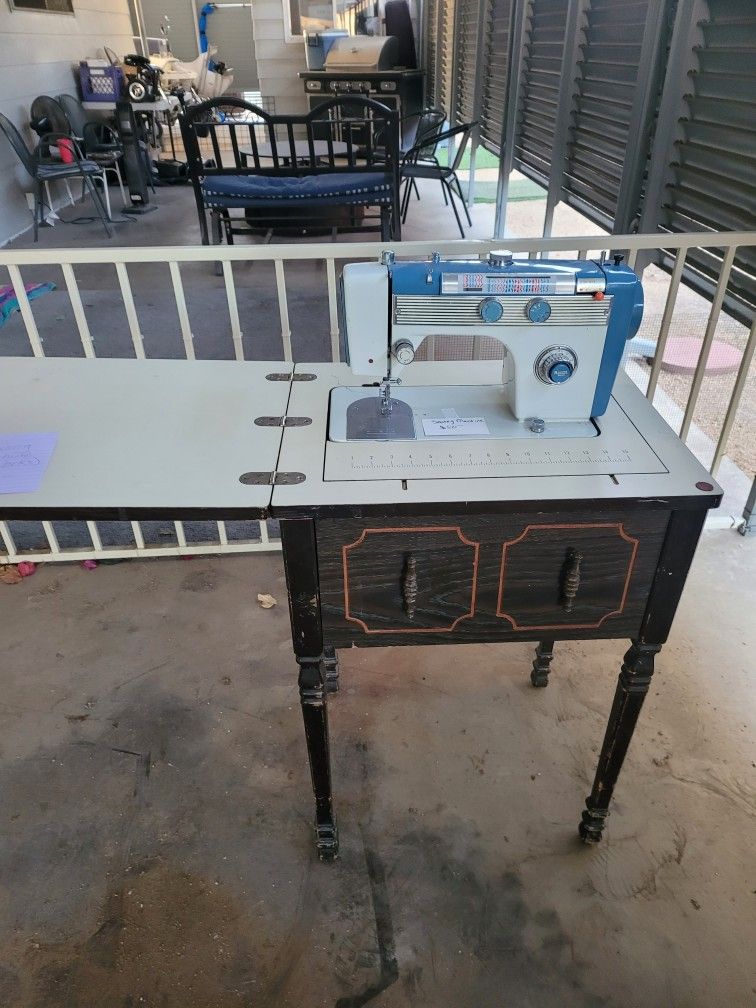 Sewing Machine for Sale in Phoenix, AZ OfferUp