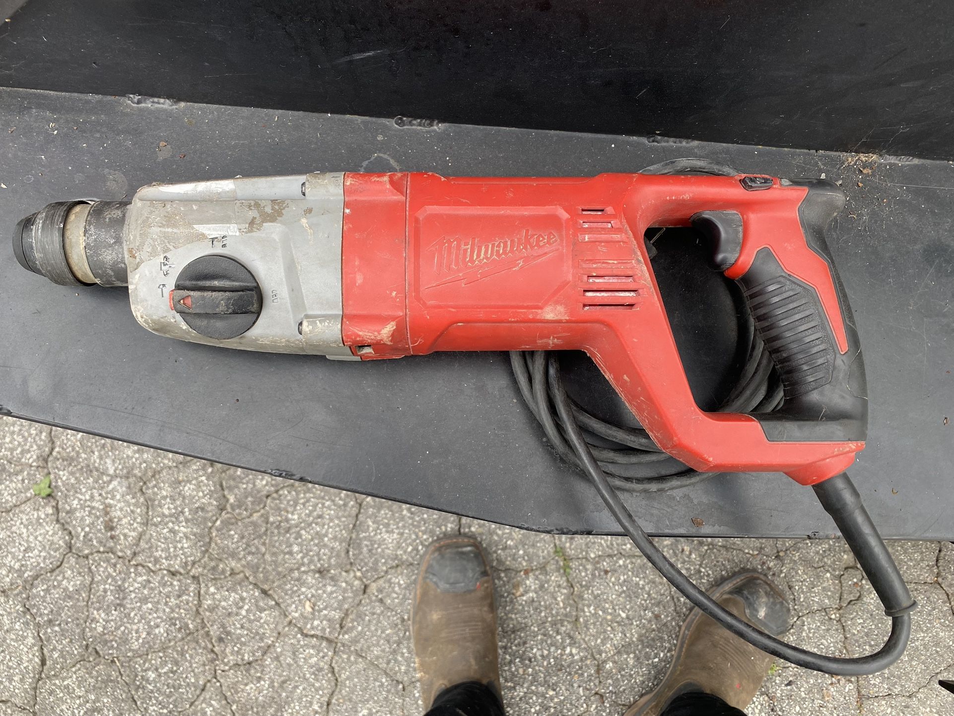 Milwaukee Rotary Hammer 