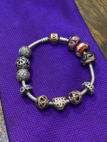 Pandora Bracelet And 11 Charms