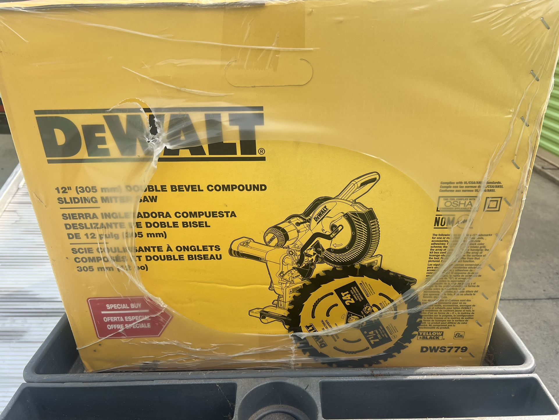 Dewalt 12” Double Bevel Sliding Miter Saw