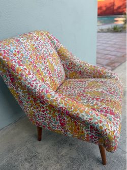 FREE: World Market Lounge Chair