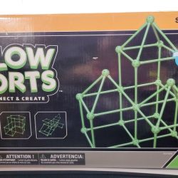 Glow Forts Connect & Create Glow in The Dark, 75 Piece Set