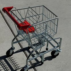 Children’s Metal Shopping Cart
