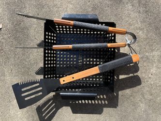 Grill Wok & Grill Tool Set
