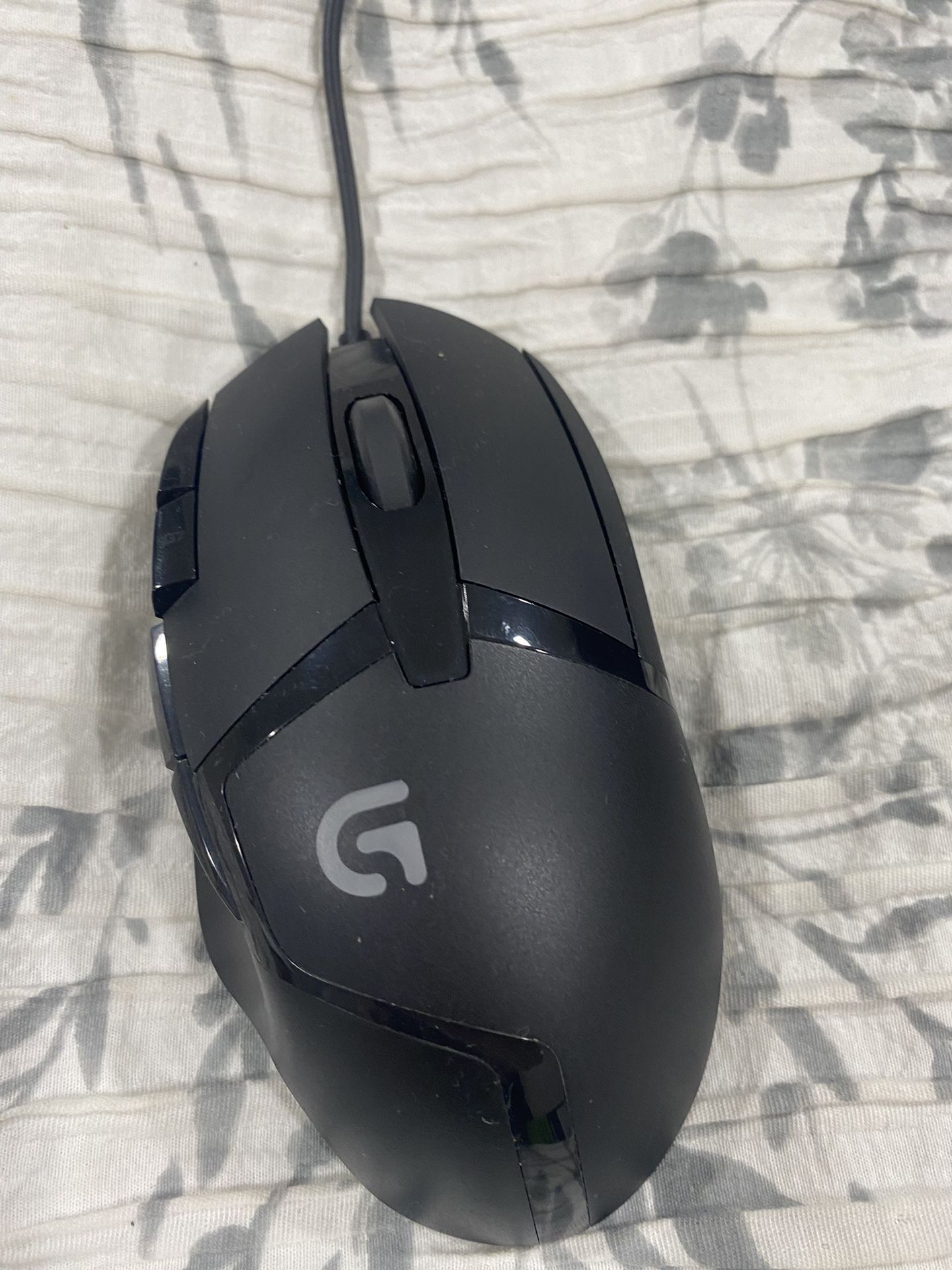 Logitech G402