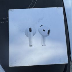 Series 4 Apple AirPods Series 4