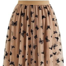 CHICWISH Women's Caramel Velvet Butterfly Mesh Tulle Midi Skirt

 Size Small/medium 