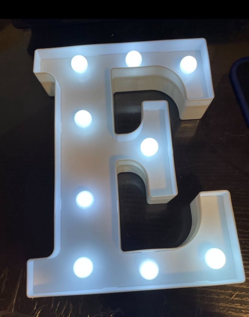 Marquee Letter E White Light Decor