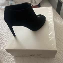 Women’s Shoes