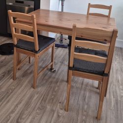 Ikea Dining Table + 4 Chairs