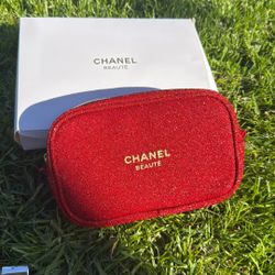 Chanel Makeup Pouch Women Gift Regalos Mujer Valentine MRSP $120