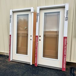 Brand New Therma-Tru Entry Fiberglass Door With Beautiful Privacy Design Glass. In The Box.