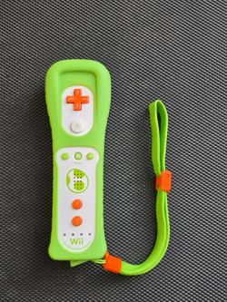 Rare Nintendo Wii Remote Motion Plus Yoshii Special Edition Protective Jacket