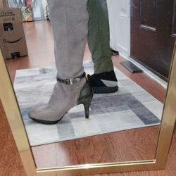 Like New Suede Boots 