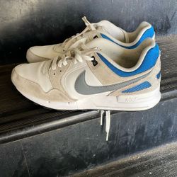 Nike Air Size 9